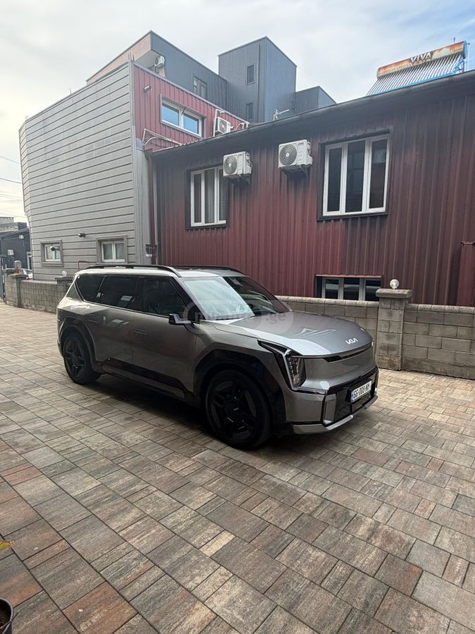 Kia უმაღლესი 2024 — photo 2