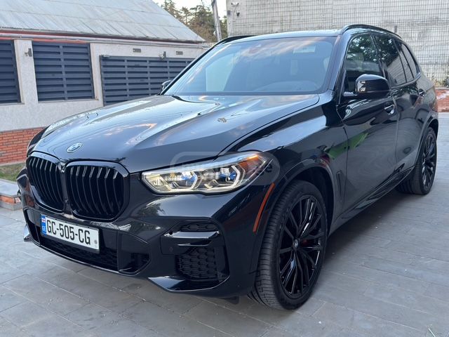 BMW X5 2021 — photo 2