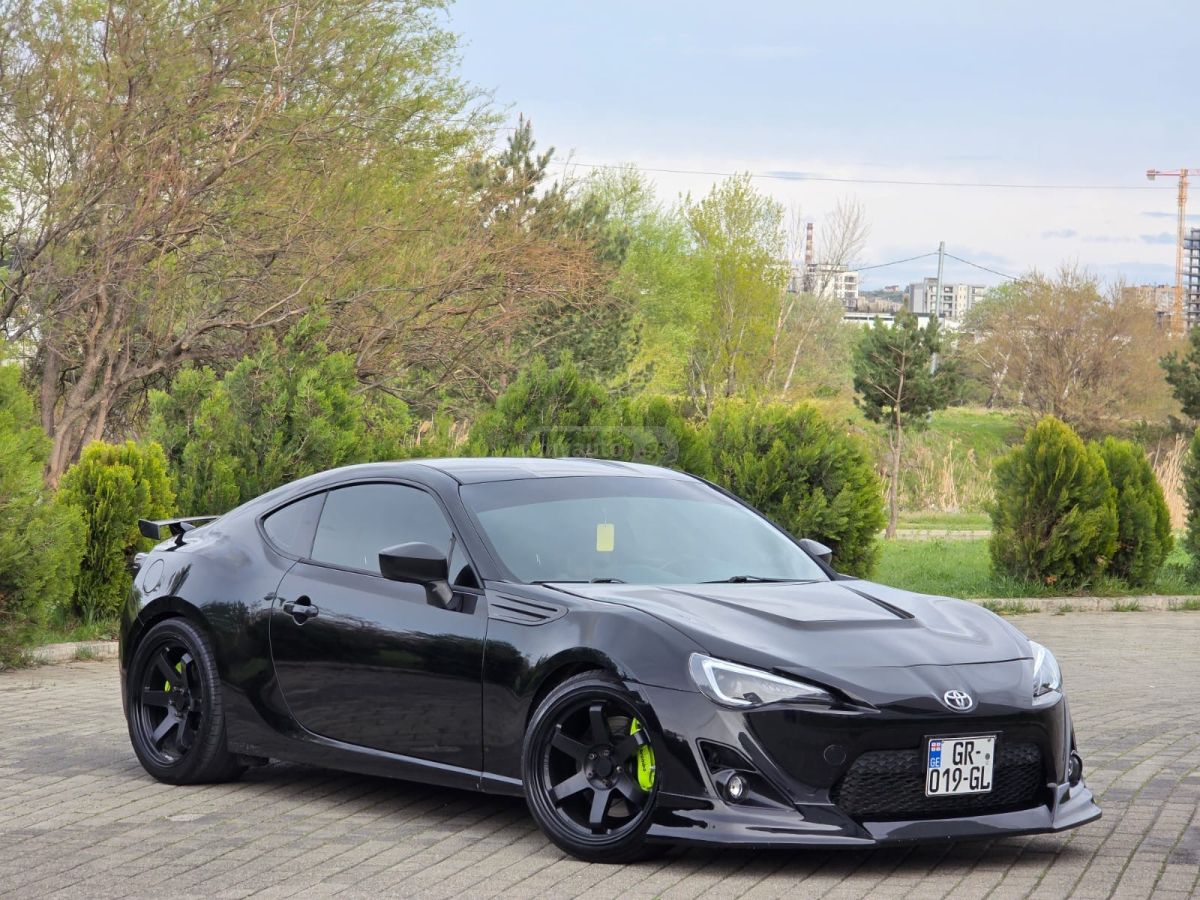 Toyota GT 86 2014 — photo 2