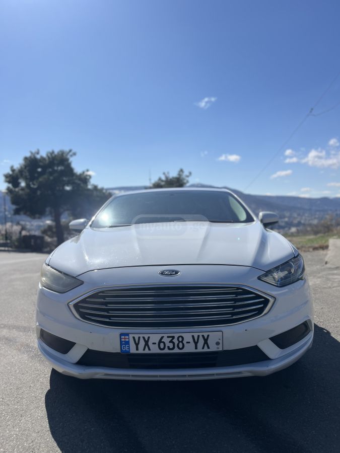 Ford Fusion 2018 — photo 2