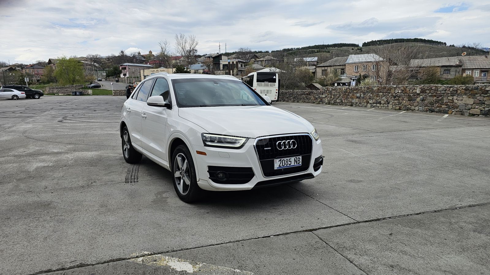 Audi Q3 2015 — photo 2