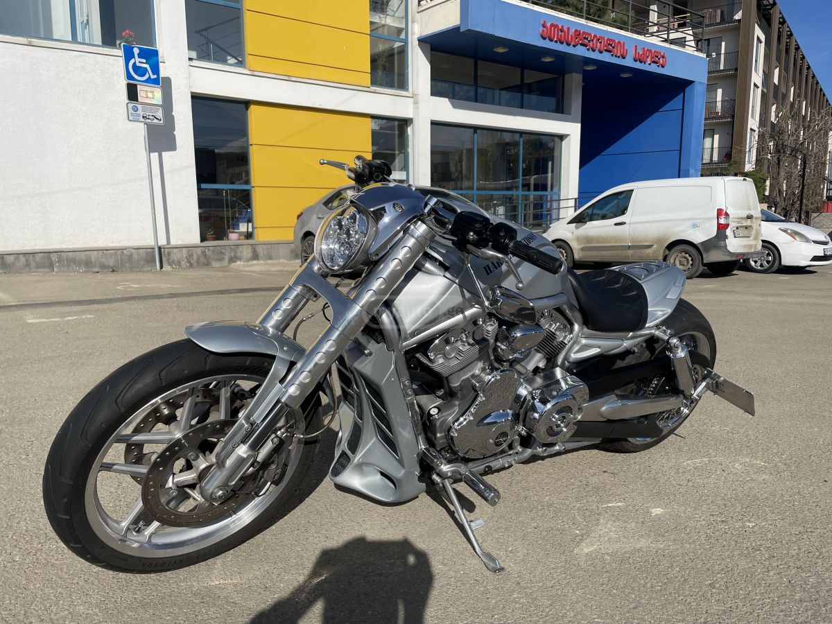 Harley-Davidson V-Rod