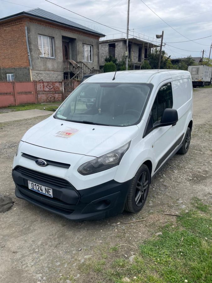 Ford Tourneo Connect 2013 — photo 2