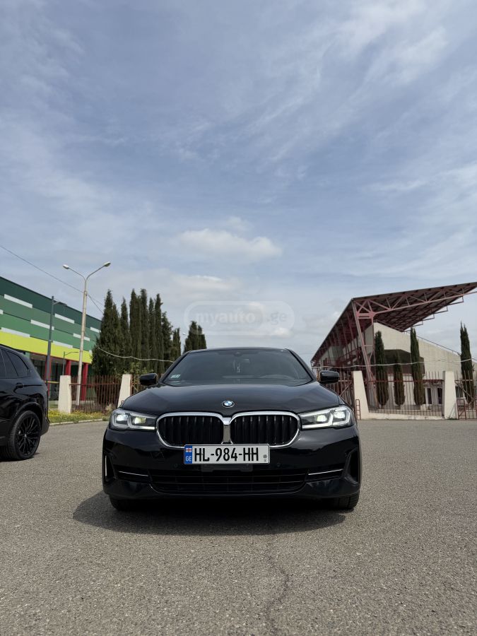 BMW 530 2021 — photo 2
