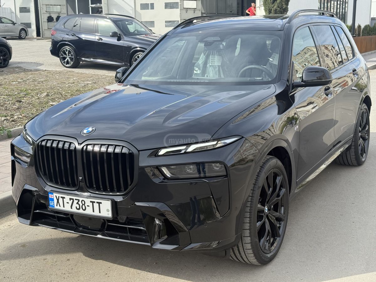 BMW X7 2026 — photo 2