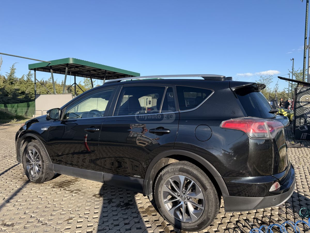 Toyota RAV 4 2016 — photo 2