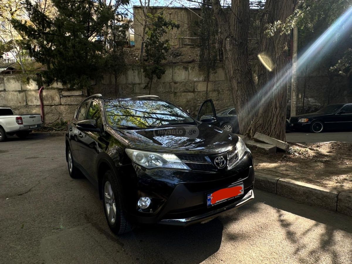 Toyota RAV4 2013 — photo 2