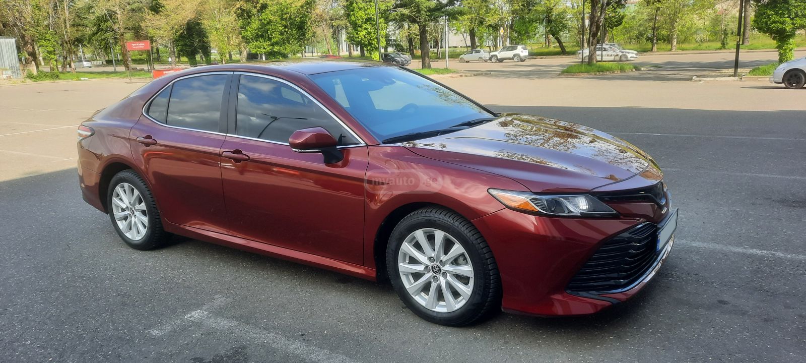 Toyota Camry 2020 — photo 2