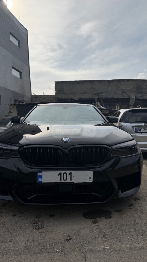 BMW M5