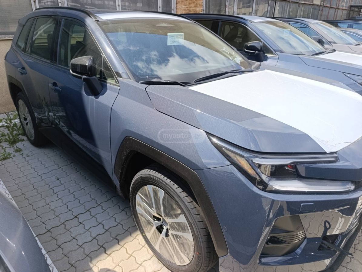 Toyota RAV 4 2026 — photo 2