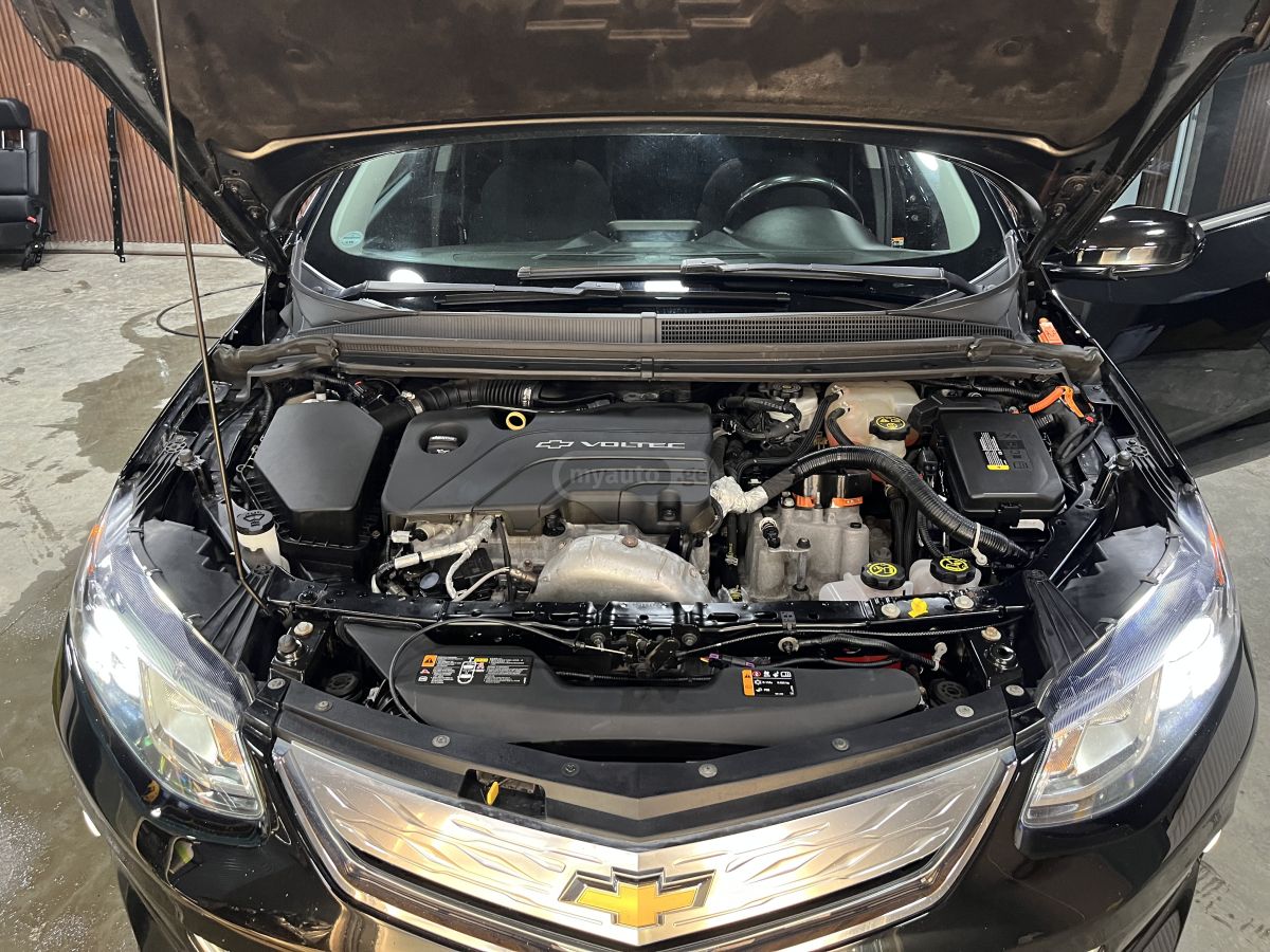 Chevrolet Volt 2017 — photo 2