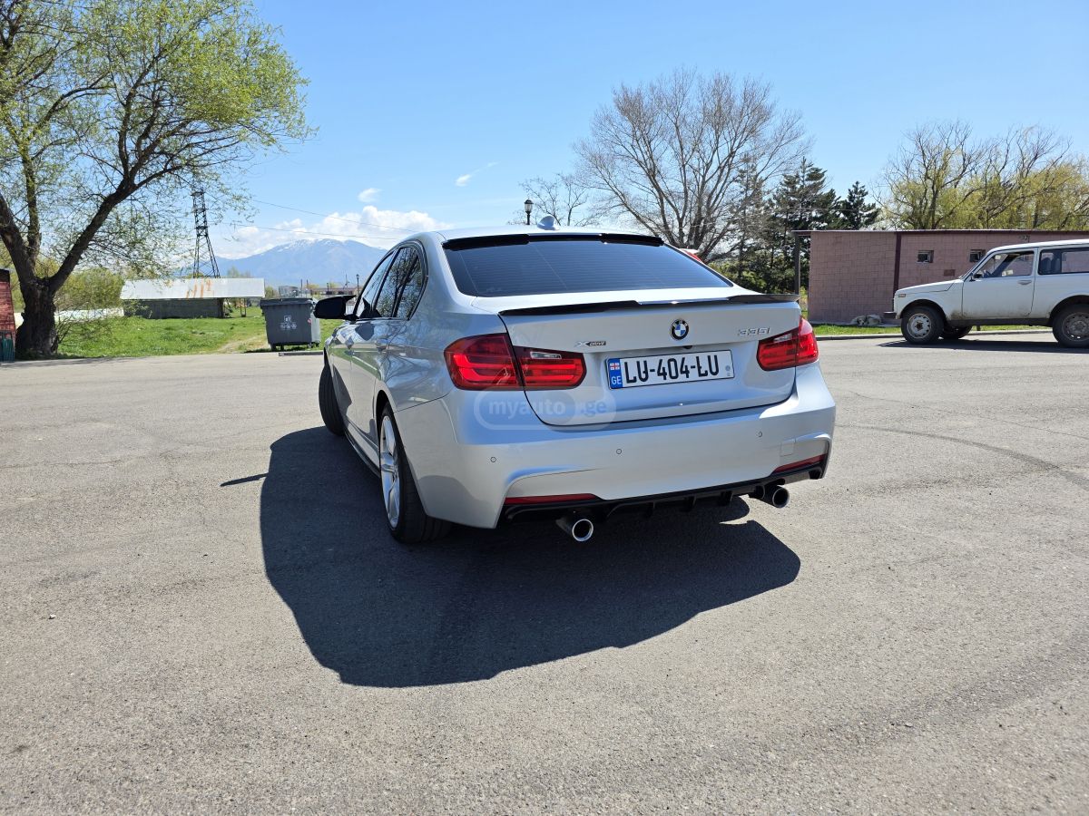 BMW 335 2015 — photo 2