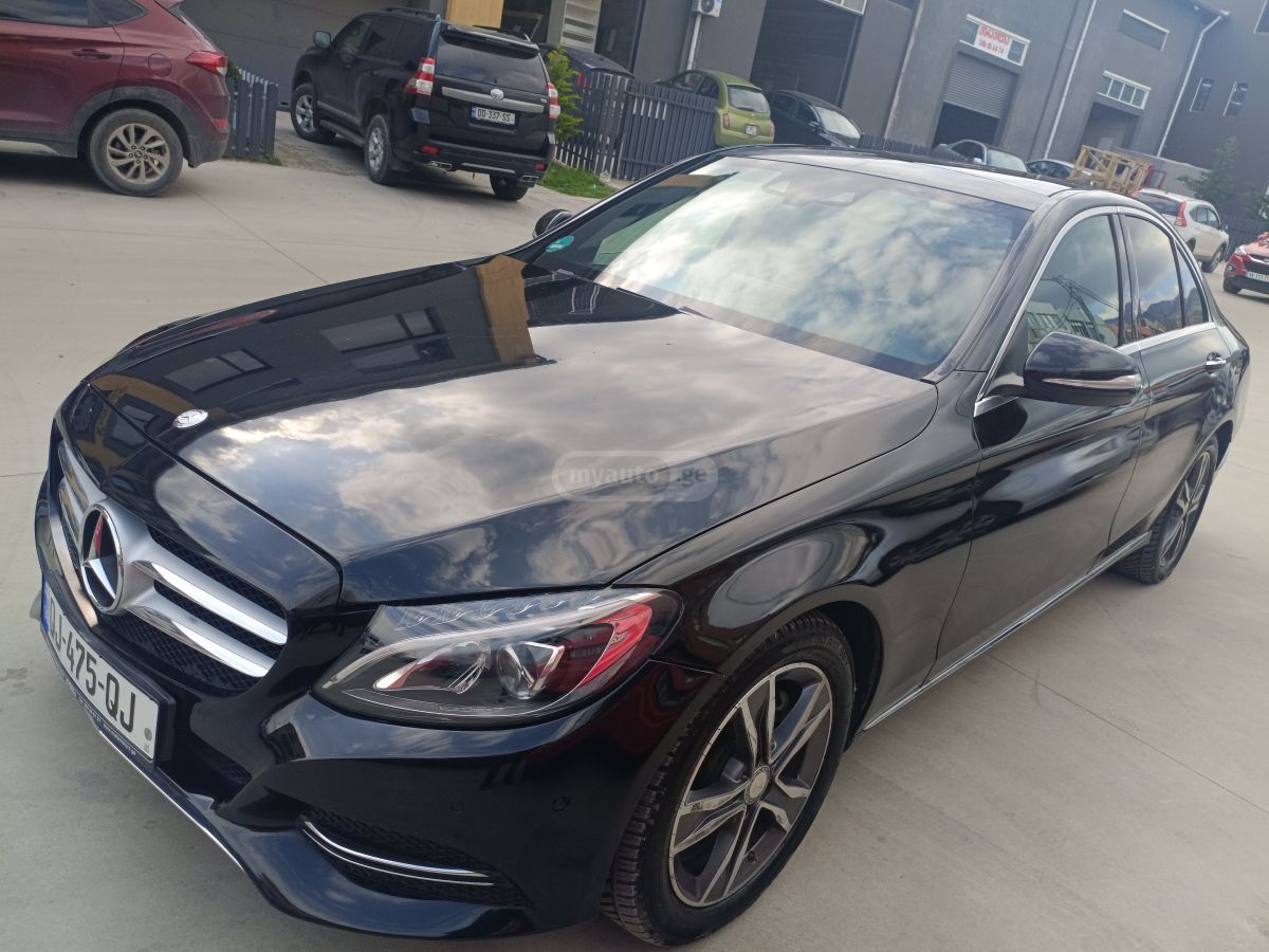 Mercedes-Benz C 220 2015 — photo 2