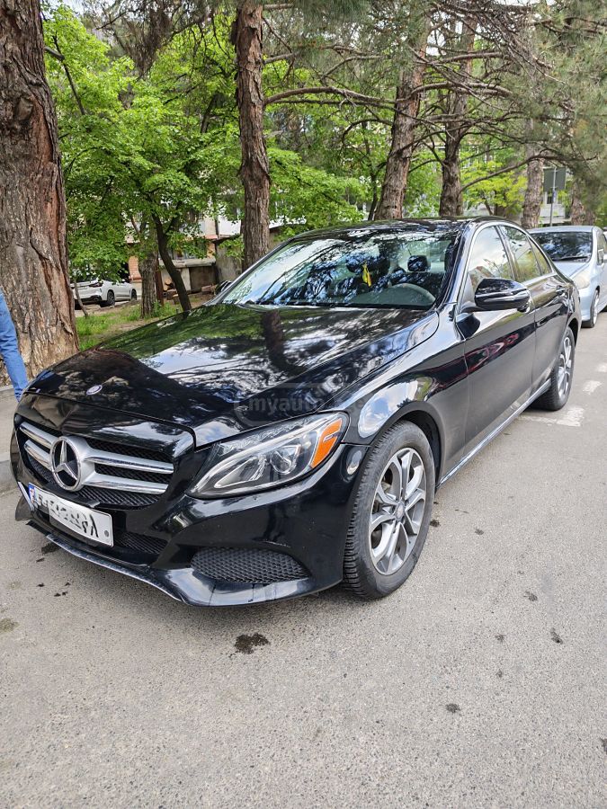 Mercedes-Benz C 300 2016 — photo 2