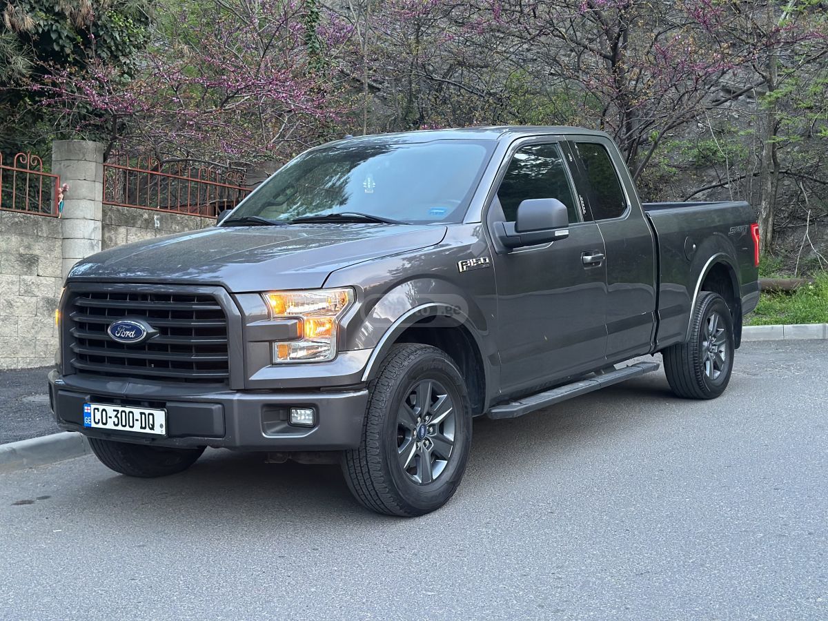 Ford F-150 2015 — photo 2