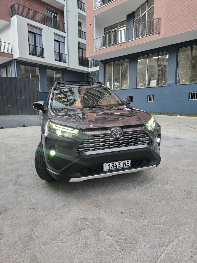Toyota RAV 4 2024 — photo 2