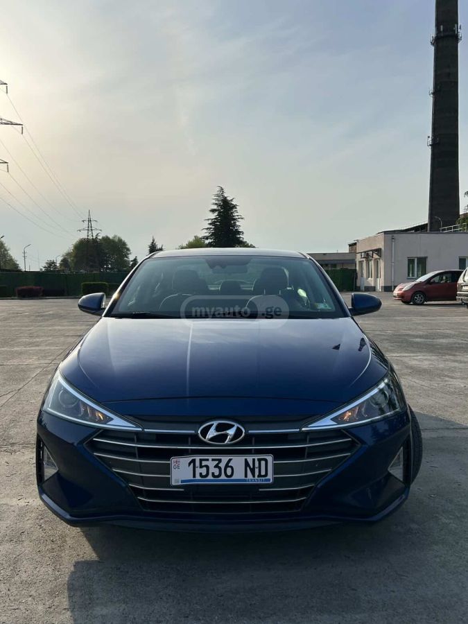 Hyundai Elantra