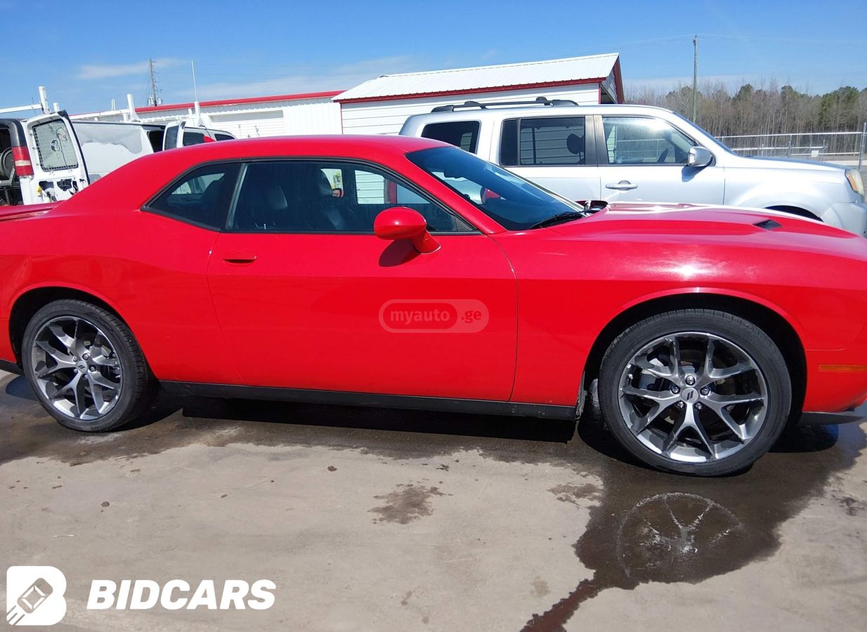 Dodge Challenger 2022 — photo 2
