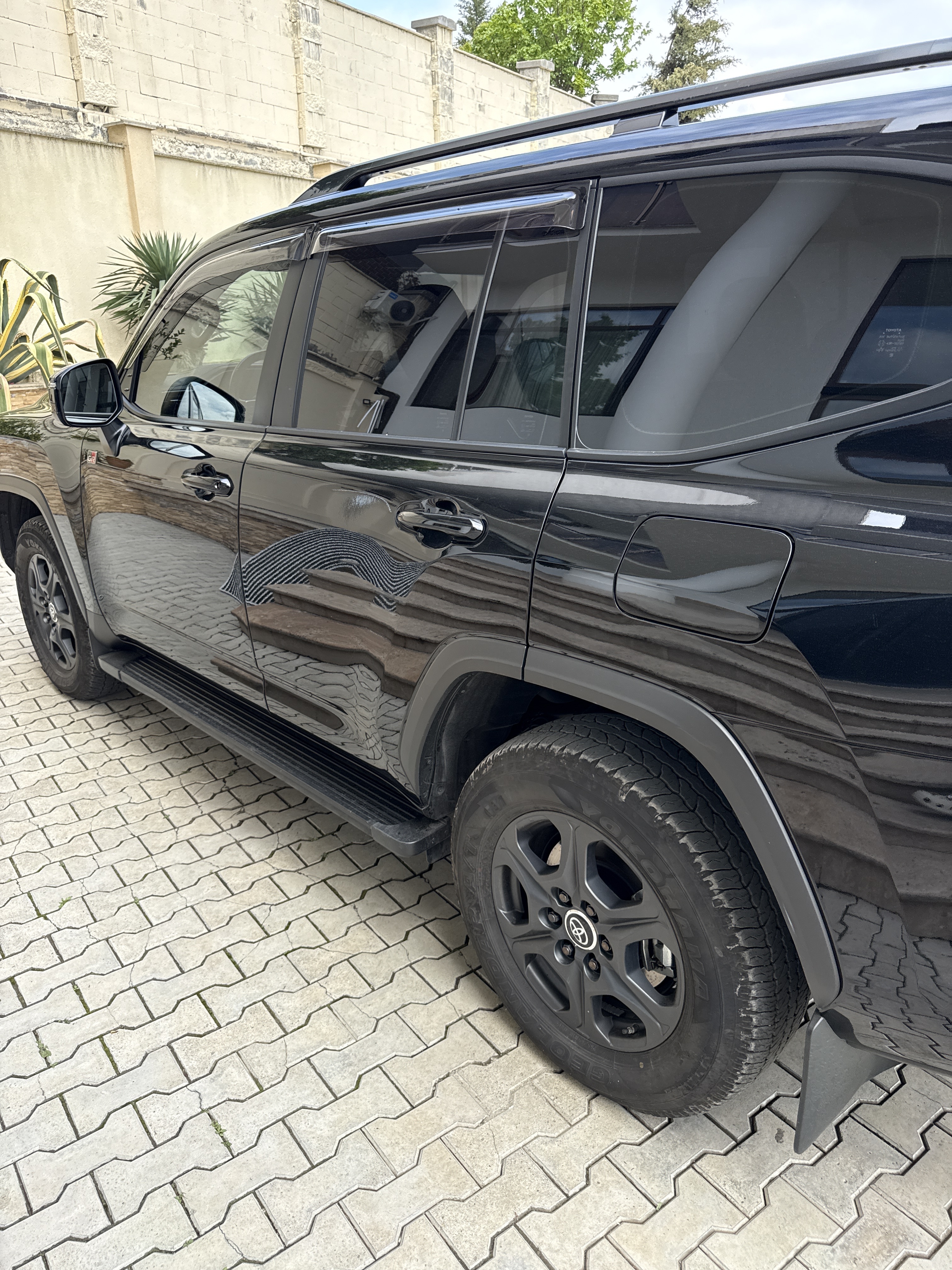 Toyota Land Cruiser 2025 — photo 2