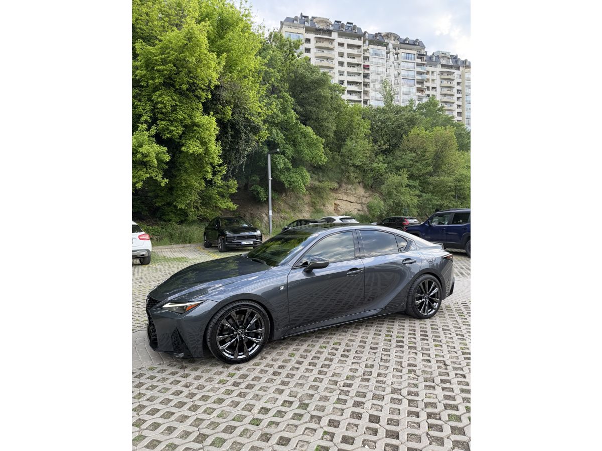 Lexus IS 350 2023 — photo 2