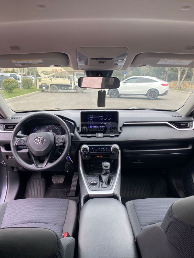 Toyota RAV4 2023 — photo 2