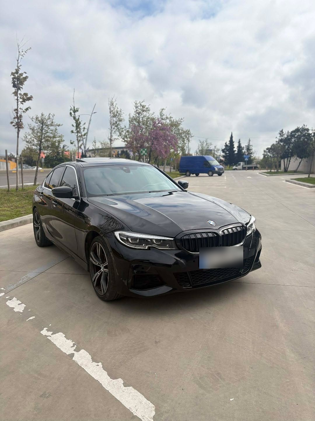 BMW 330 2020 — photo 2