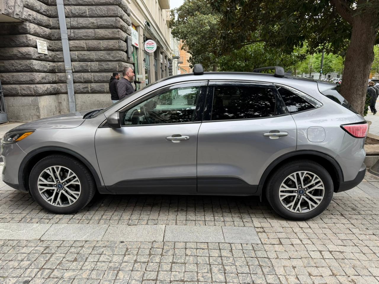 Ford Escape 2021 — photo 2