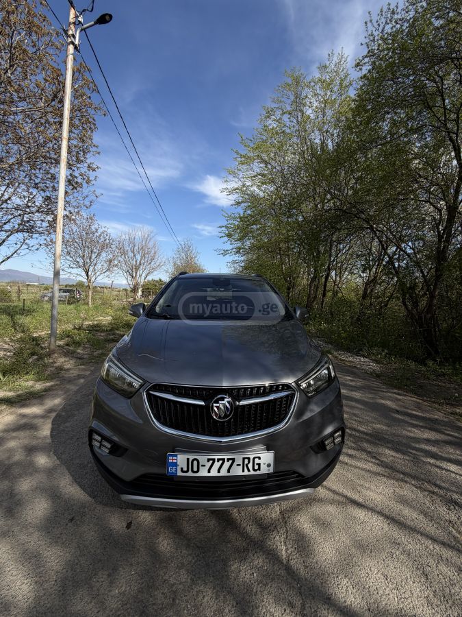 Buick Encore 2019 — photo 2