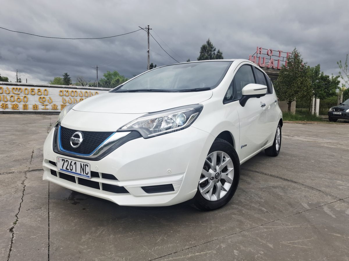 Nissan Note 2017 — photo 2