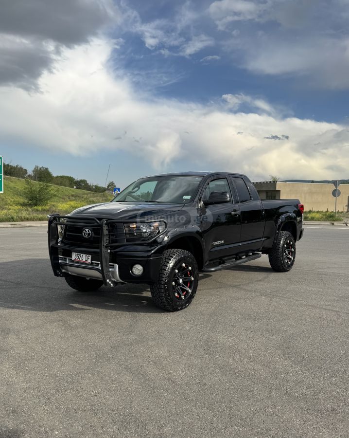Toyota Tundra