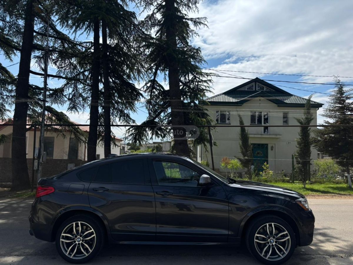 BMW X4 2017 — photo 2