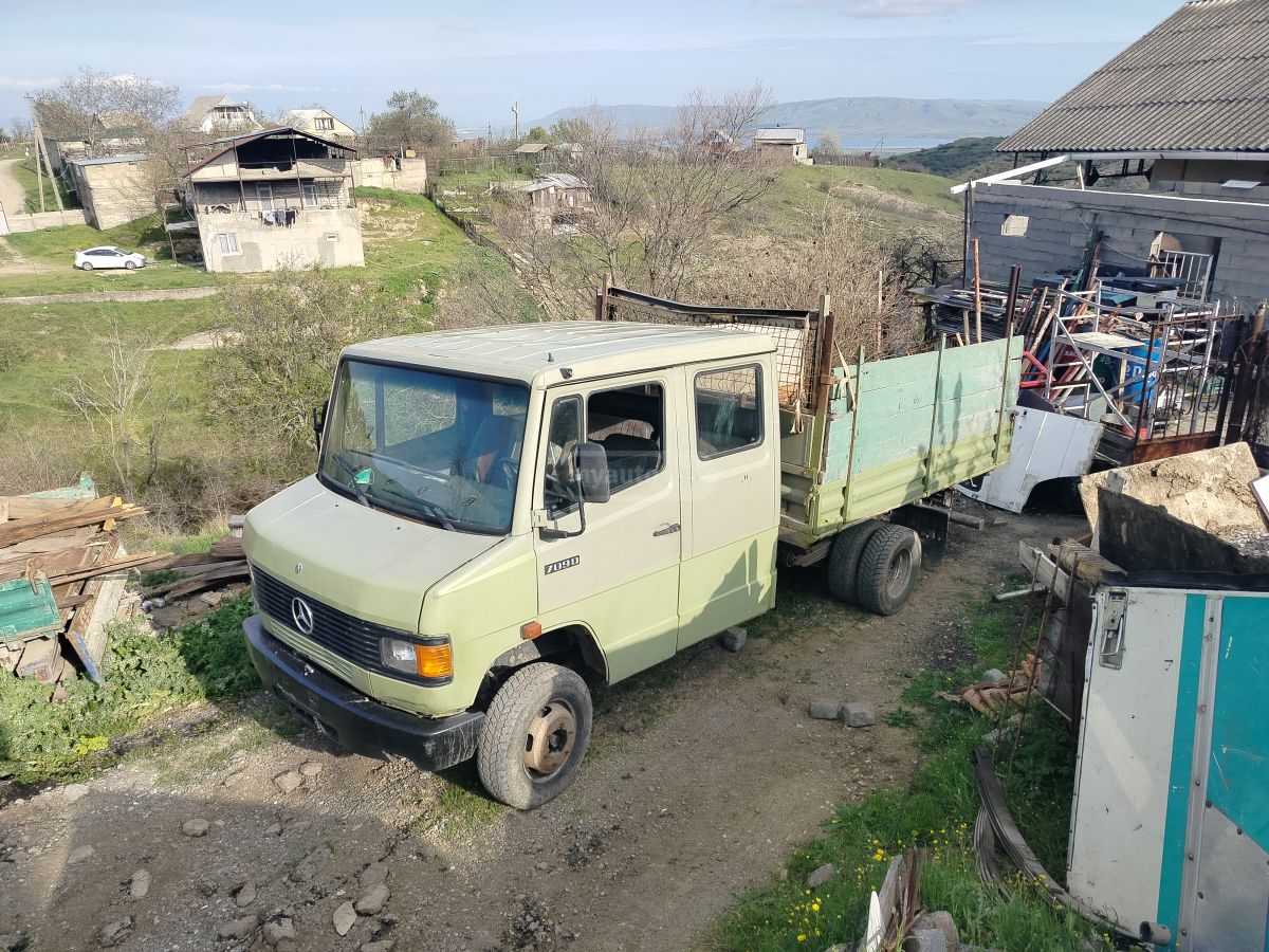 Mercedes-Benz Vario 1997 — photo 2