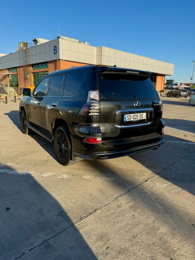 Lexus GX 460 2022 — photo 2