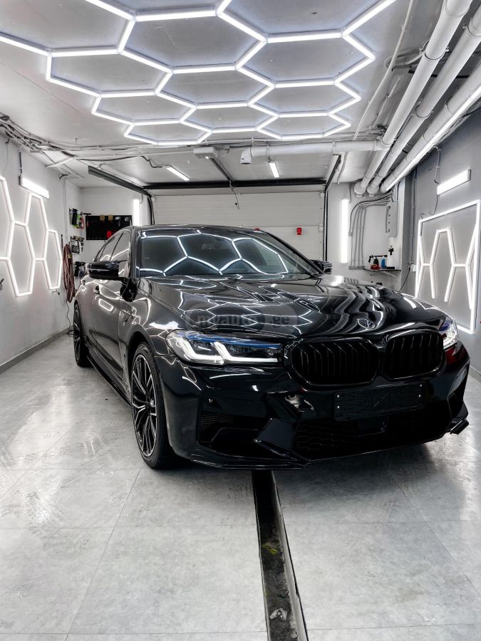 BMW 530 2018 — photo 2