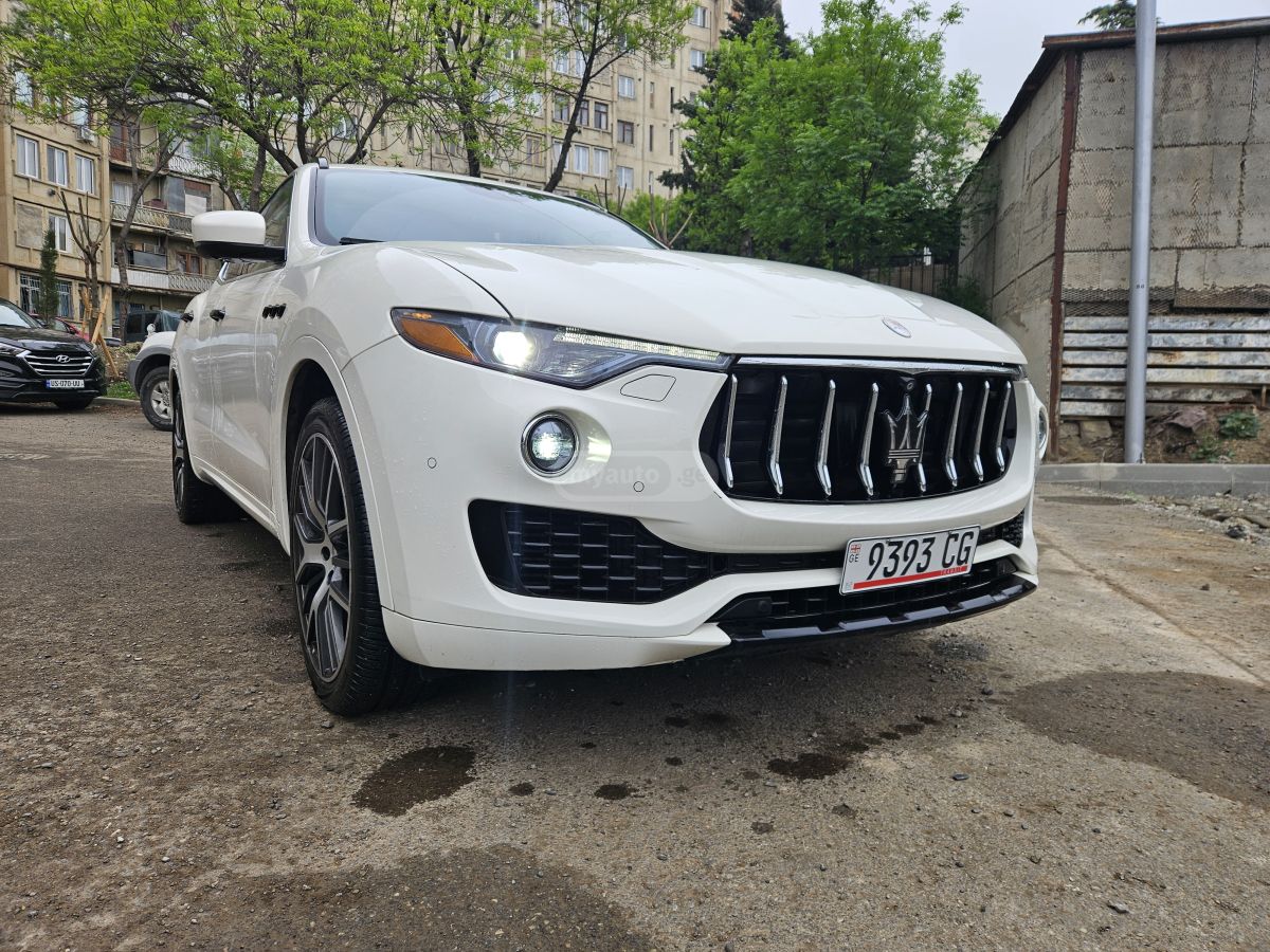 Maserati Levante 2017 — photo 2