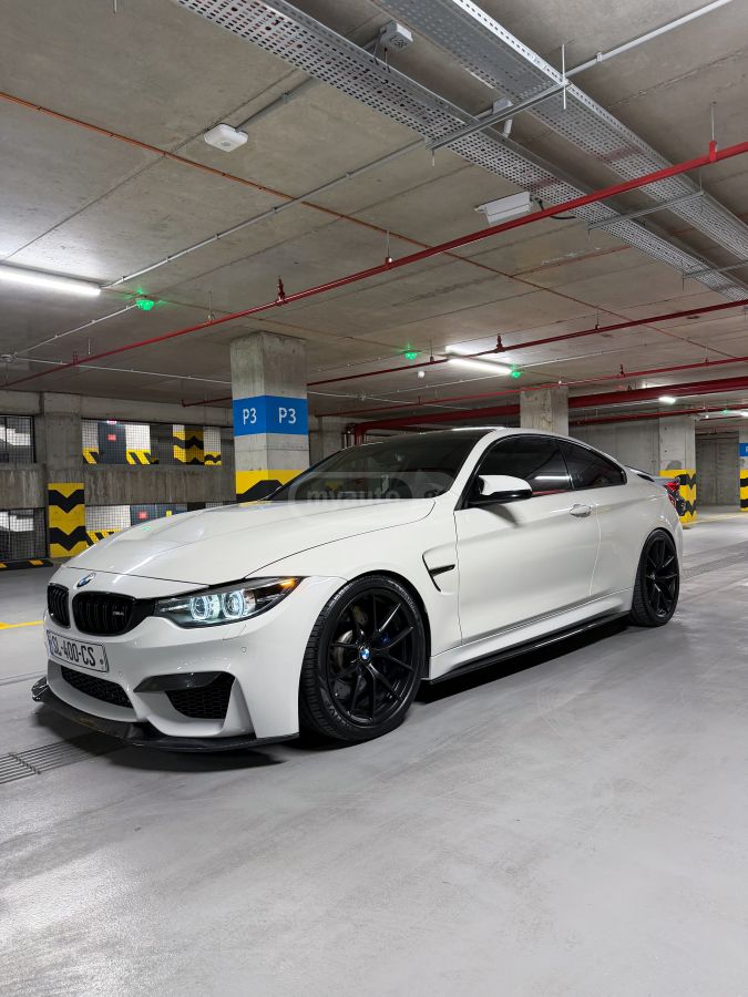 BMW M4 2018 — photo 2