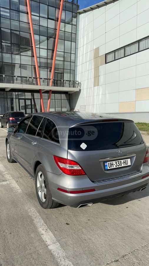 Mercedes-Benz R 350 2010 — photo 2