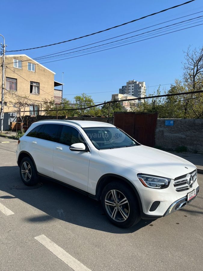 Mercedes-Benz GLC 300 2020 — photo 2