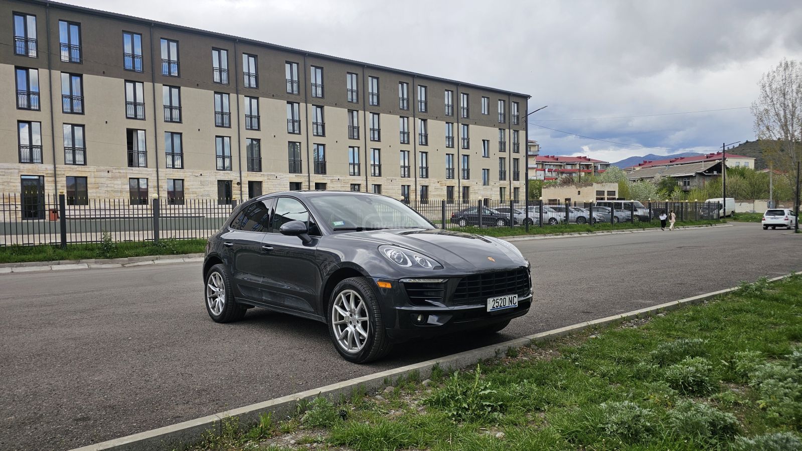 Porsche Macan 2016 — photo 2