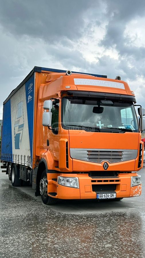 Renault Premium