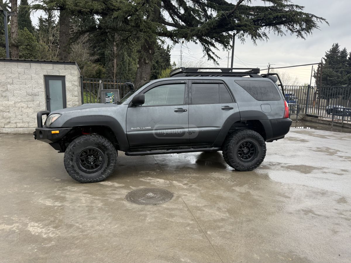 Toyota 4 Runner 2005 — photo 2