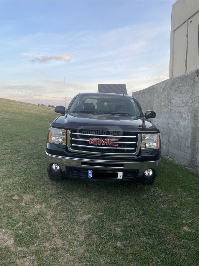 GMC Sierra 2013 — photo 2
