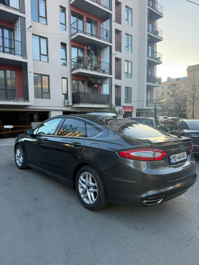 Ford Fusion 2016 — photo 2
