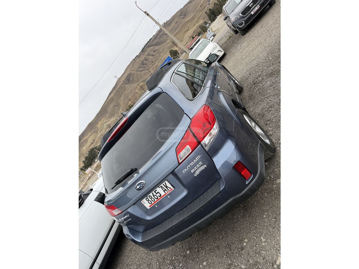 Subaru Outback 2013 — photo 2