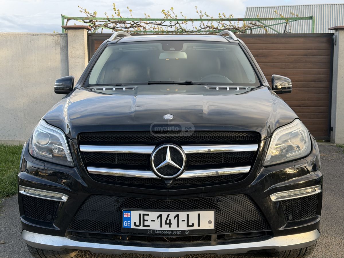 Mercedes-Benz GL 550