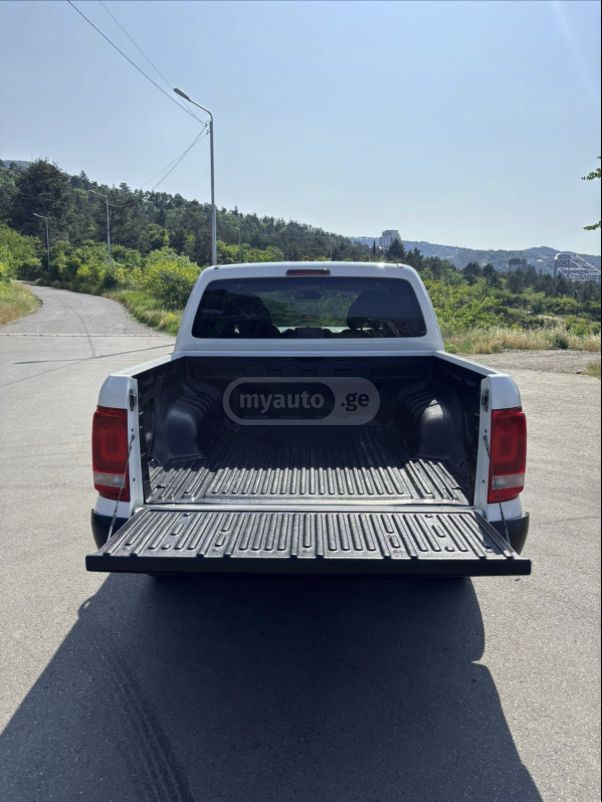 Volkswagen Amarok 2011 — photo 2