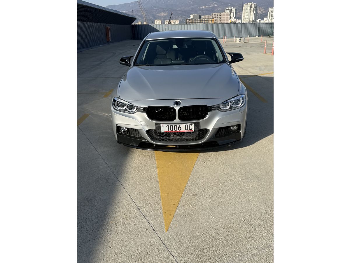 BMW 320