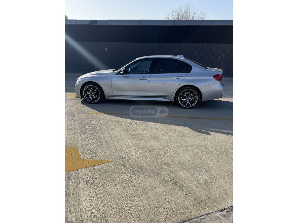BMW 320 2016 — photo 2