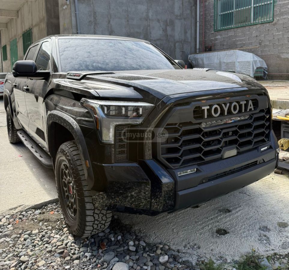 Toyota Tundra 2025 — photo 2