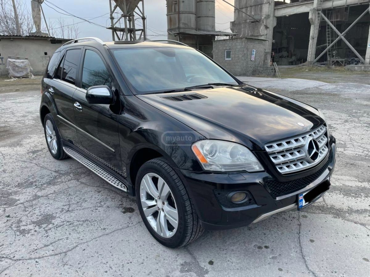 Mercedes-Benz ML 350 2010 — photo 2
